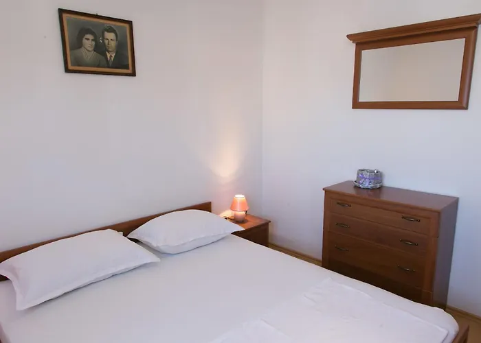Apartments Ivica - 150M From Sea