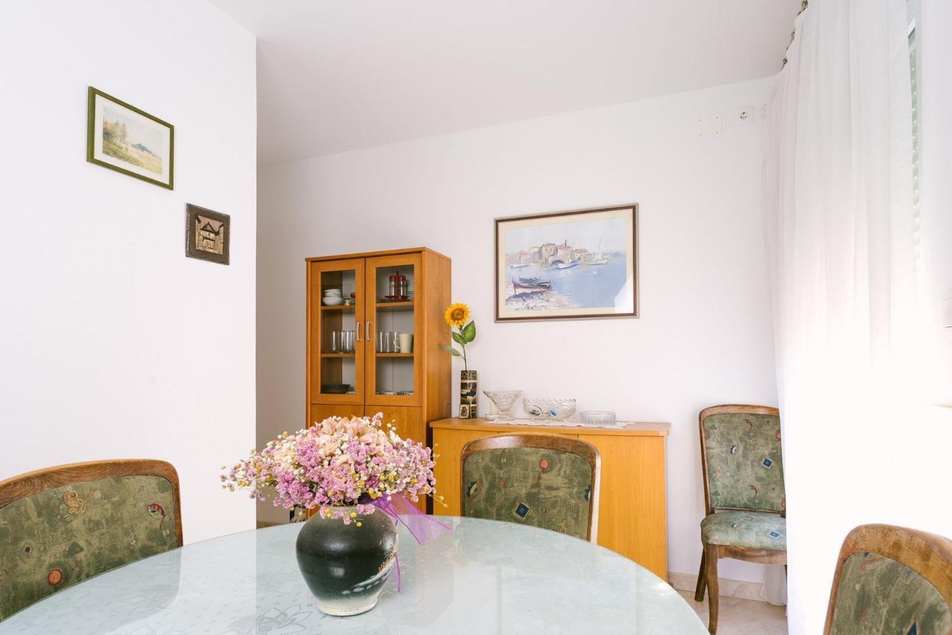Apartment Ivica - 150m From Sea *
